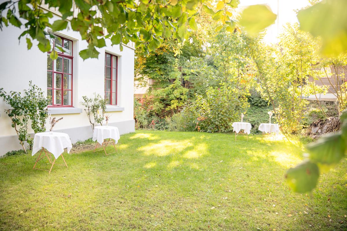 Silkk | Dance & Eventfactory - Eventlocation - Apéro im Grünen
